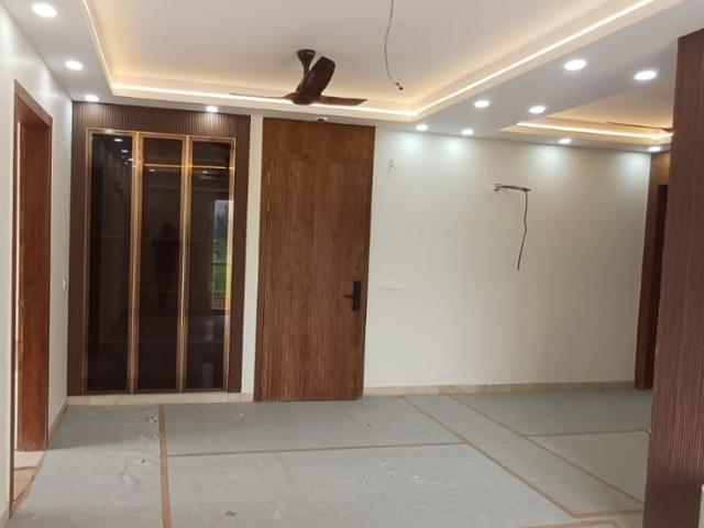 Resale | 850 Sq.Yd. Villa in Vasant Kunj Enclave