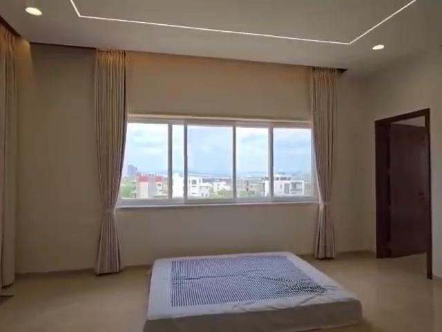Resale | 9200 Sq.Ft. Independent House in Prestige Nirvana