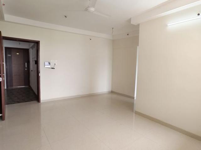 Resale | 975 Sq.Ft. Apartment in Paradise Sai Symphony
