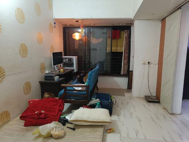Resale | Studio + Pooja Room 480 Sq.Ft. Apartment in Royal Palms Garden View