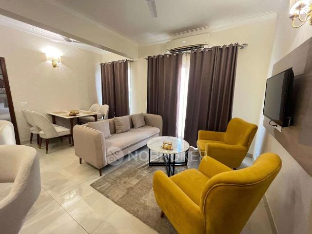 Resale | Studio 1066 Sq.Ft. Apartment in Central Park II The Room