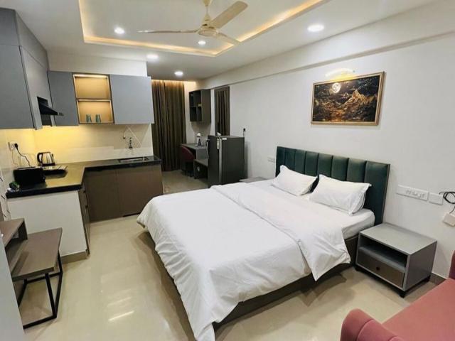 Resale | Studio 419 Sq.Ft. Apartment in Okay Plus Solitaire Suites