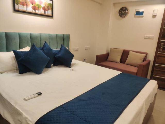 Resale | Studio 425 Sq.Ft. Apartment in Okay Plus Solitaire Suites