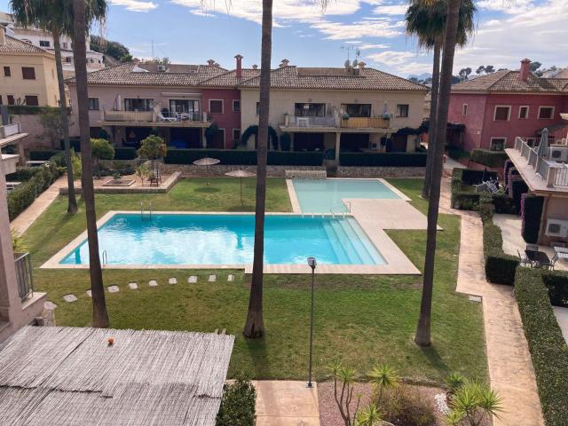 RESERVADO Amplio y luminoso apartamento dúplex situado en la. 113m² Moraira