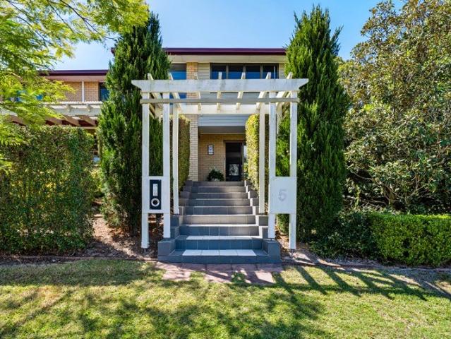 Reserve Outlook, Generous Family Living & Exceptional Space