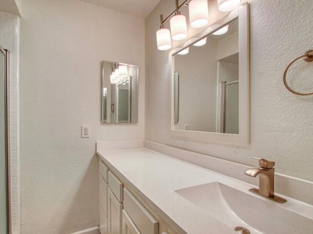 Reserve on Ray 2 Bedroom Apartment for Rent at 301 W Ray Rd, Chandler, AZ 85225