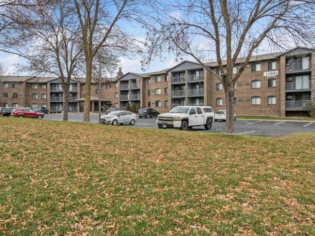 Reserve Eden Prairie 1 Bedroom Apartment for Rent at 13905 Chestnut Dr, Eden Prairie, MN 55344 Eden Prairie