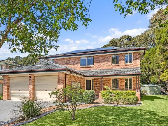 RESERVE SIDE LIVING, EXCEPTIONAL FAMILY ENTERTAINING