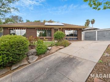 Reserve Side Living with Space to Entertain