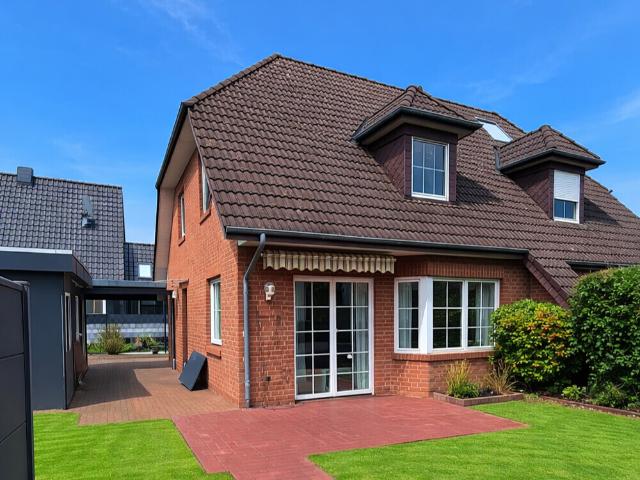 RESERVIERT! Moderne Doppelhaushälfte in ruhiger Lage von Wiefelstede – ideal für junge Familien