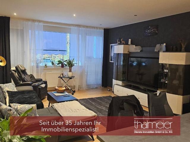 RESERVIERT! Neuwertige 2 Zi. Whg 1. OG m. Lift, zentral gelegen!