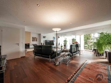 RESERVIERT Alles drum und dran – Haus mit grossem Winter Garten