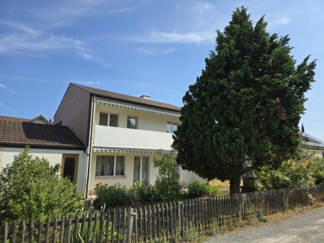 Reserviert Charmantes 4.5 Zimmer EFH mit praktischem Grundriss
