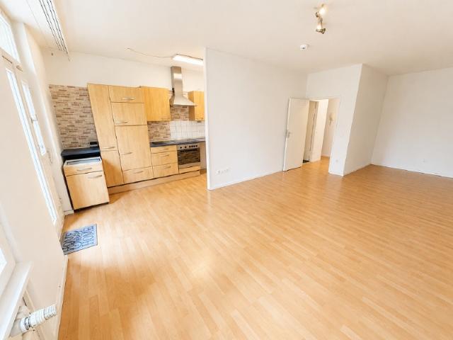 VERKAUFT freier Wohnung in Tiergarten mit Spreeblick
