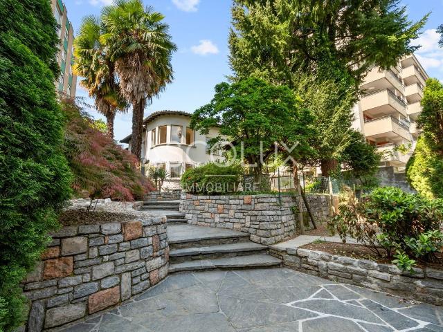 RESERVIERT – Freistehende 6 Zimmer Villa mit Garten und Aussenbereichen | RESERVIERT – Freistehende 6 Zimmer Villa mit Garten und Aussenbereichen