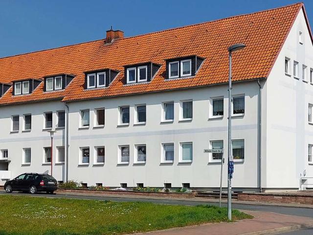 RESERVIERT Gepflegtes Mehrfamilienhaus, 652 qm mit 12 WE und neuer Heizung