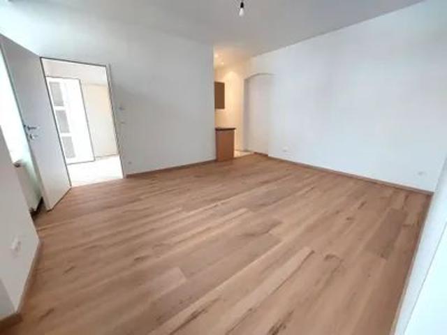 reserviert Helle, ruhige, neu renovierte 2 Zimmer Wohnung in Kagran zu vermieten