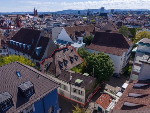 RESERVIERT! Historisches Stadthaus für 2, 3 Generationen mit Atelier!