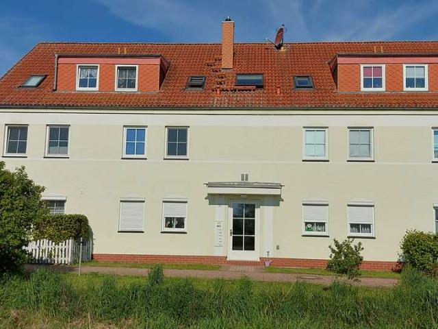 RESERVIERT Ruhiges Wohnen in Groß Machnow: 3 Zimmer Dachgeschoss Wohnung