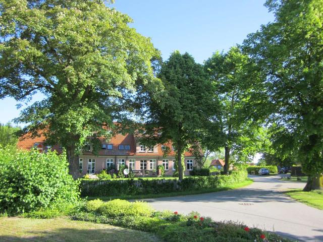 RESERVIERT + RESERVIERT + RESERVIERT
