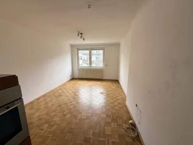 reserviert 1210 Wien. Helle, freundliche 2 Zimmerwohnung in zentraler Ruhelage nach Süden ausgerichtet