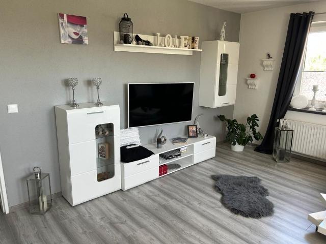 RESERVIERT! 3 Zimmer Obergeschosswohnung mit Terrasse zum 01.08.2026 in Leer zu vermieten