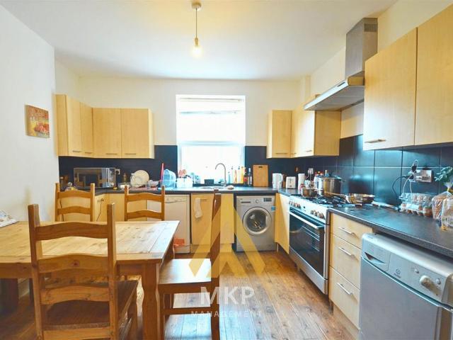 Reservoir Retreat, Edgbaston B16, 7 bed shared accommodation to rent, £485 pcm | PrimeLocation