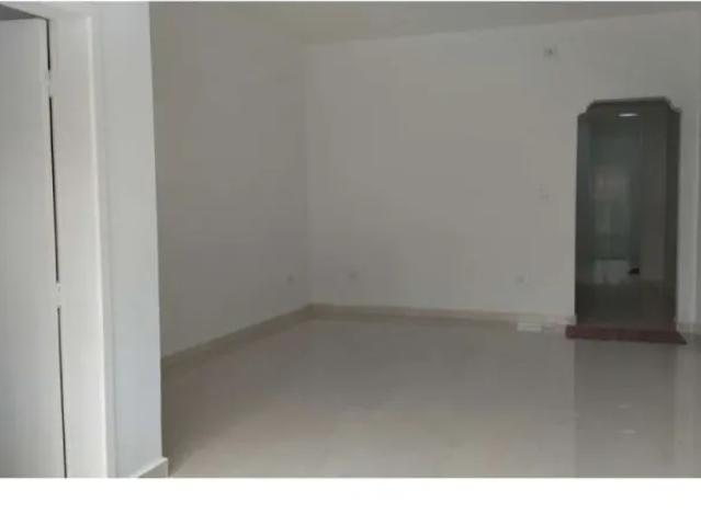 Residência térrea, toda reformada, localizada no bairro nobre do jardim frança