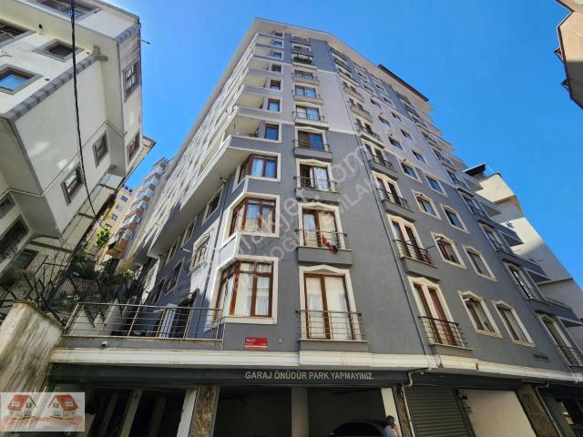 Residance Tarzı Binada Temiz Ayrı Mutfaklı 1+1 Daire