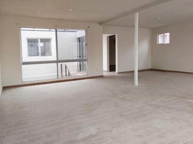 RESIDENCCIAL DEL VALLE CASA EN VENTA