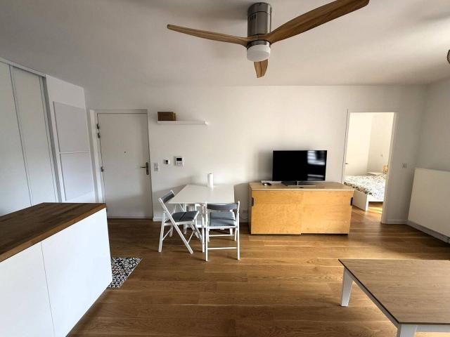 Résidence 2021 T3 meublé 57m² – Balcon + Parking + Cave – Vanves – 1 950 CC