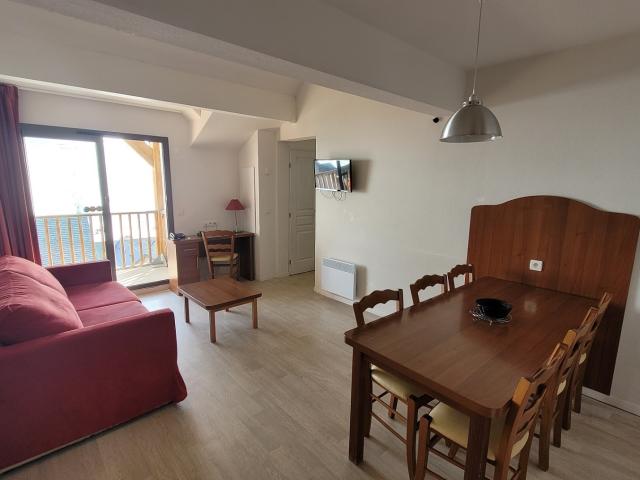 RESIDENCE AVEC PISCINE SAUNA ET SALLE DE FITNESS