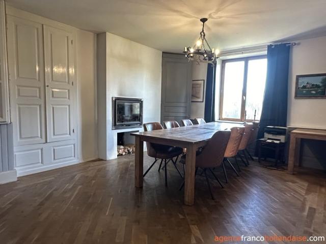 Résidence de vacances 557m² Châlus