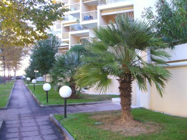 RESIDENCE DU LIDO 2 PIECES location meublé à l'année