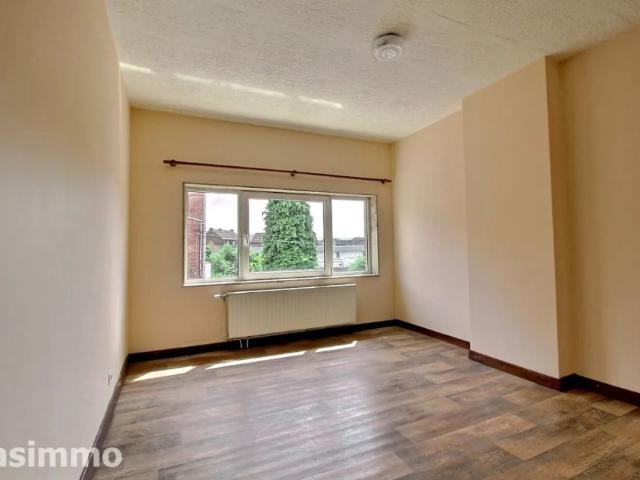 Residence for rent, Châtelet