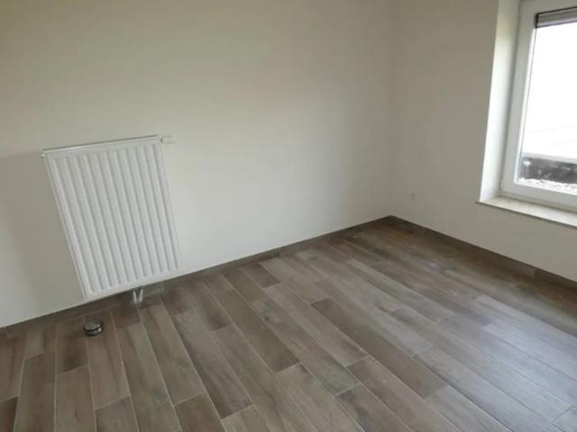 Residence for rent, Bury