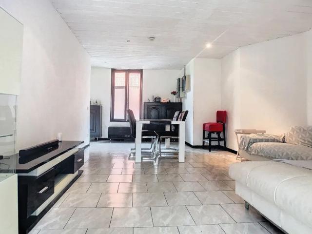 Residence for rent, Évregnies