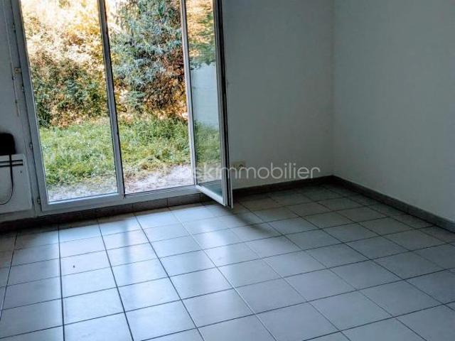 Résidence LA LOUVIERE Appartement T2, 45,20m2 avec jardin privatif