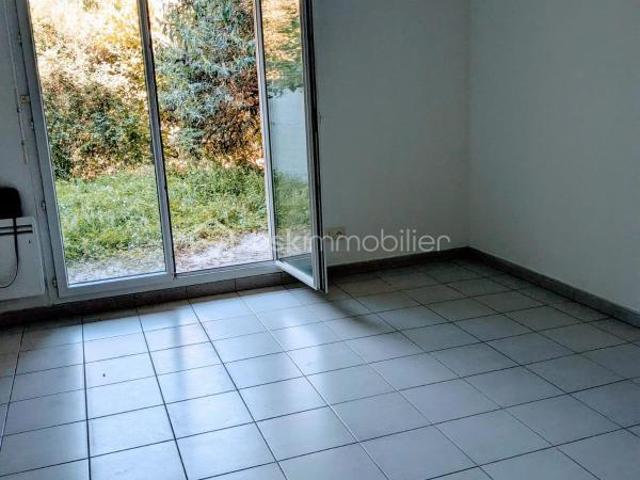 Résidence LA LOUVIERE Appartement T2, 45,20m2 avec jardin privatif