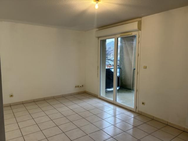 RESIDENCE SECURISEE T2 TERRASSE PARKING