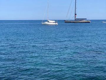 RESIDENCE SUL MARE ARREDATO DOPPI SERVIZI POSTO AUTO