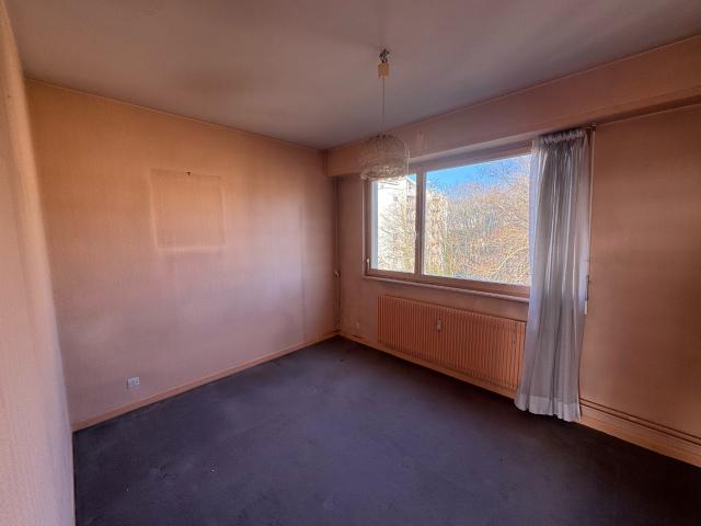 RESIDENCE PARC DU JURA F3 DE 100 M2 EN ATTIQUE, 2 GARAGES, 1 CAVE