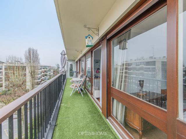 Résidence Parly 2 – Appartement 5 pièces – 108 m² – Dernier étage – Balcon & loggia – Garage box