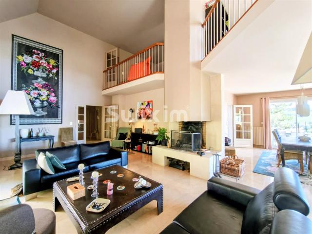 Ancienne Propriete Viticole 372m² Beaune