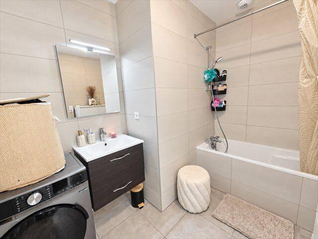 RESIDENCE RECENTE – 47,11 m² – TERRASSE, GARAGE ET PARKING EXTÉ
