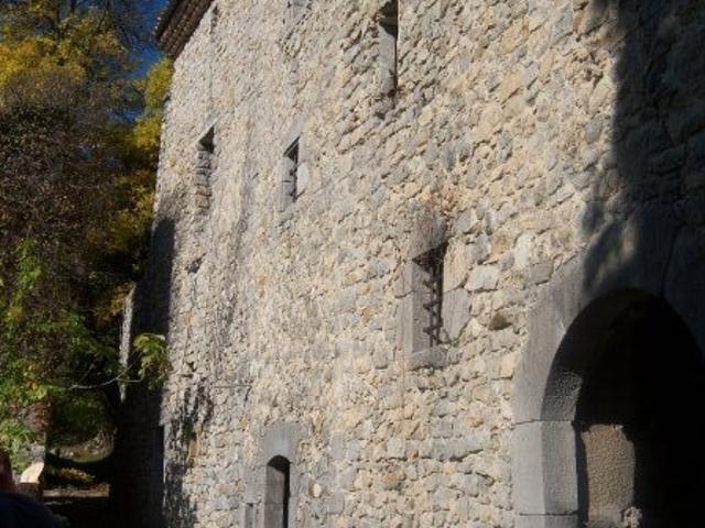 Résidences magnifiquement situées sur un site historique. 250m² Noyers sur Jabron