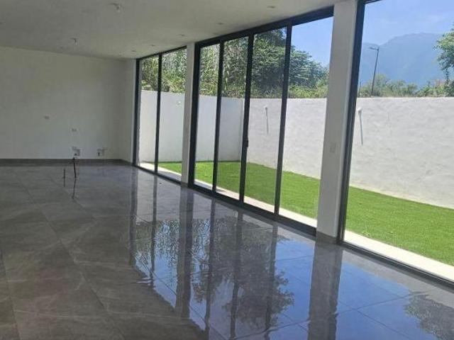 Residencia Nueva Campestre Santiago con 4 rec