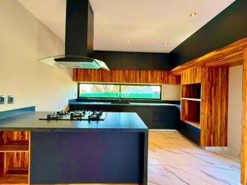 Residencia Nueva de 311 m² con Alberca y Vigilancia | Norte de Cuernavaca