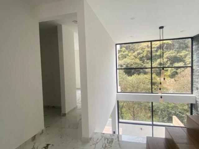 Residencia Nueva en condominio Casa en venta en Bosque Esmeralda, Atizapán