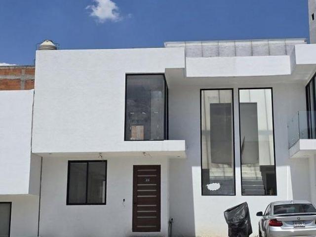 RESIDENCIA NUEVA EN VENTA EN LOS OLIVOS | Atizapan